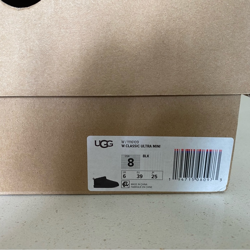 Ugg Classic Ultra Mini - image 5
